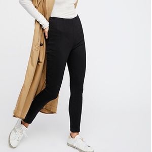 FREE PEOPLE HIGH RISE skinny jeans size 25